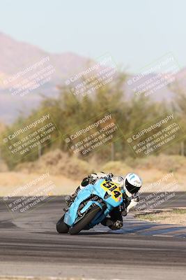 media/Nov-02-2025-CVMA (Sun) [[337aff29ab]]/Race 17-Amateur Supersport Middleweight/